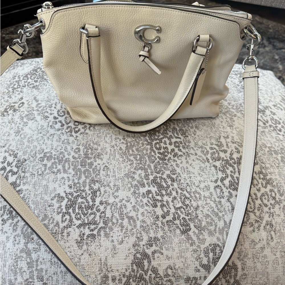 Coach Ivory Leather Shoulder Bag